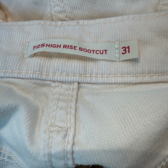 Levi’s Micro Corduroy Jeans - 725 High Rise Bootcut Size 31X32” - Buttercream - Picture 6 of 10